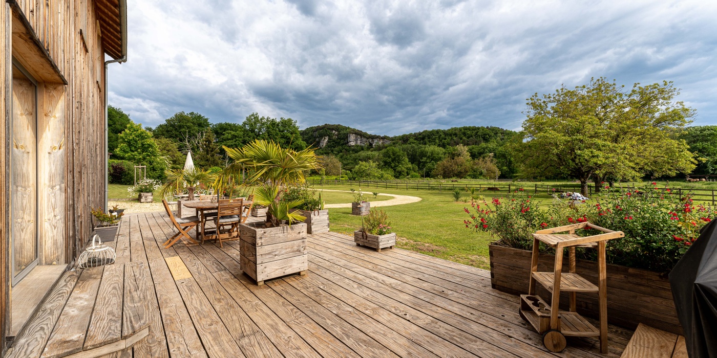 Gite 5 étoiles Dordogne, la terrasse